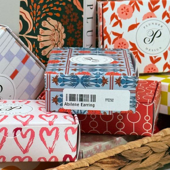 New Plunder "Abilene" Cream Wood Door Knocker Earrings (1.5") - Picture 5 of 5